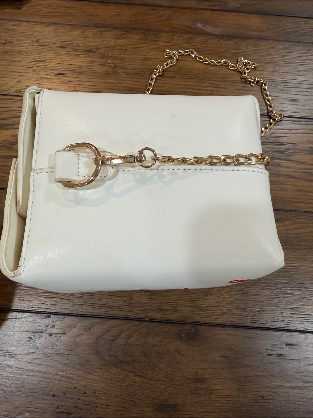 White Crossbody Chinese food Bag with Red Print and Gold Chain Strap - Picture 3 of 11